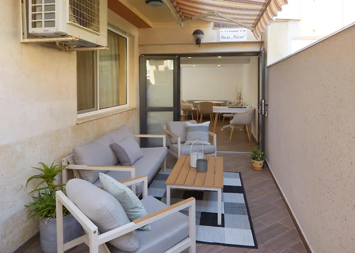 Nasko Chaushev بيت ضيافة نيسيبار